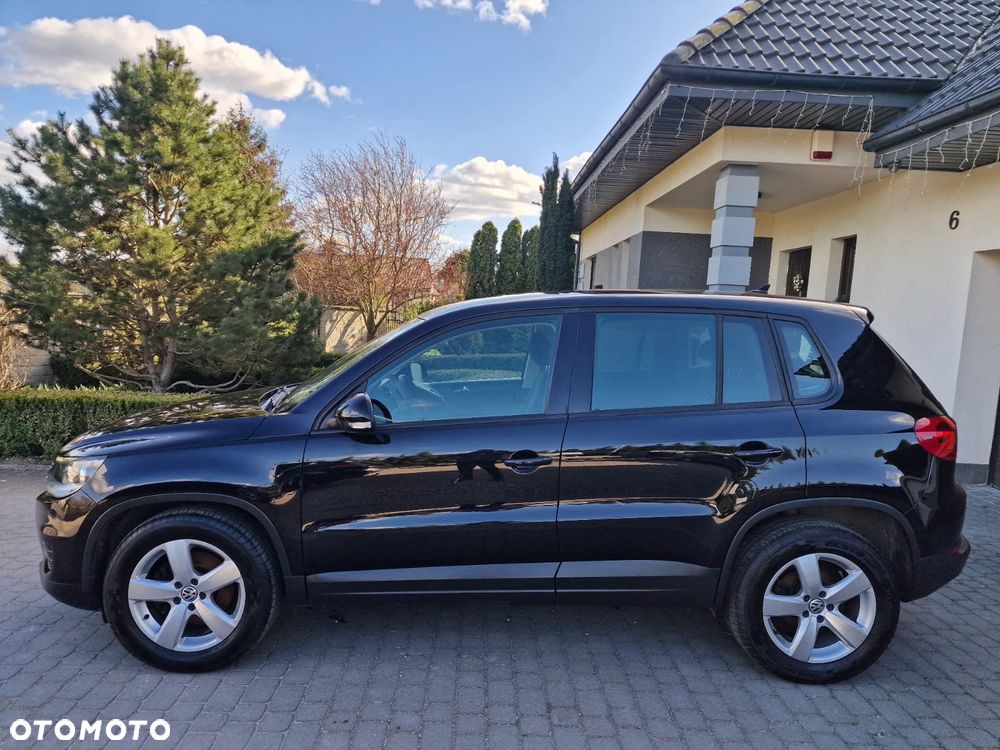 Volkswagen Tiguan 2.0 TDI DPF BlueMotion Technology Trend & Fun - 25