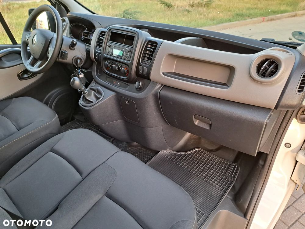 Renault Trafic - 18