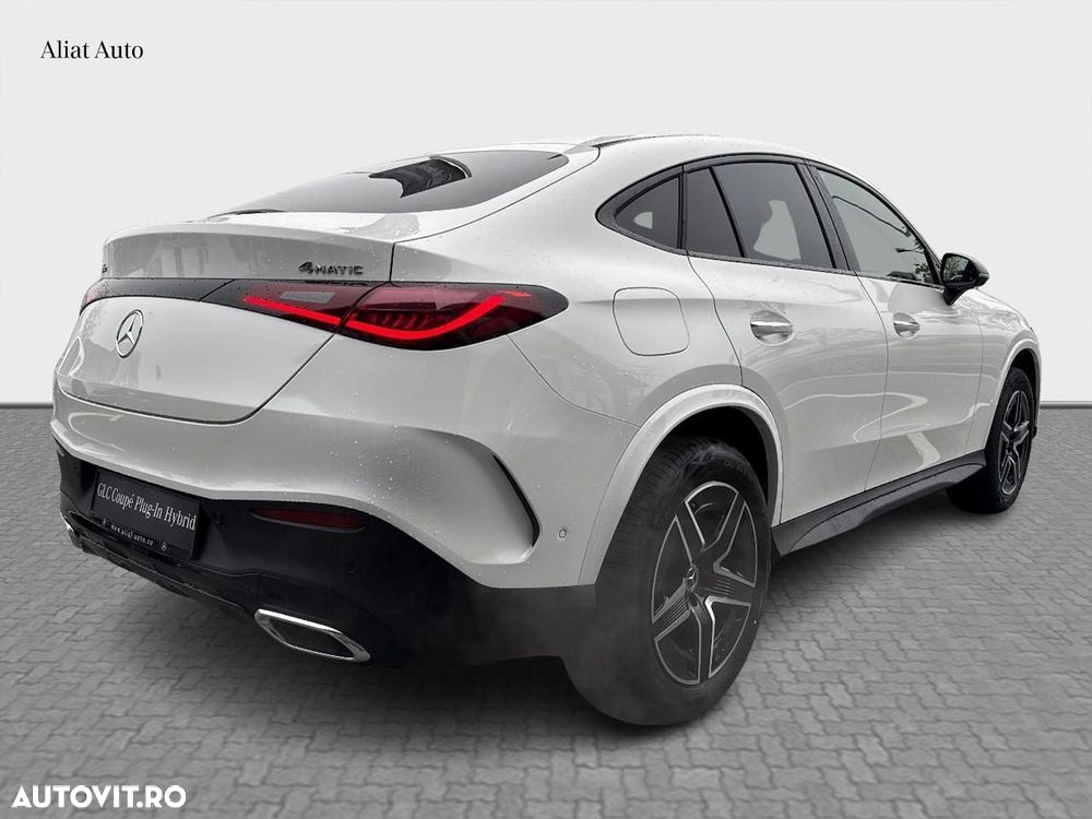 Mercedes-Benz GLC 300 e 4MATIC - 4