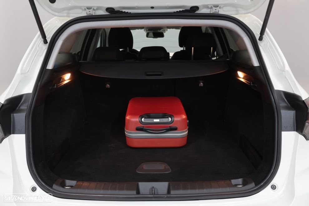 Fiat Tipo Station Wagon Cross 1.0 GSE T3 Cross - 27