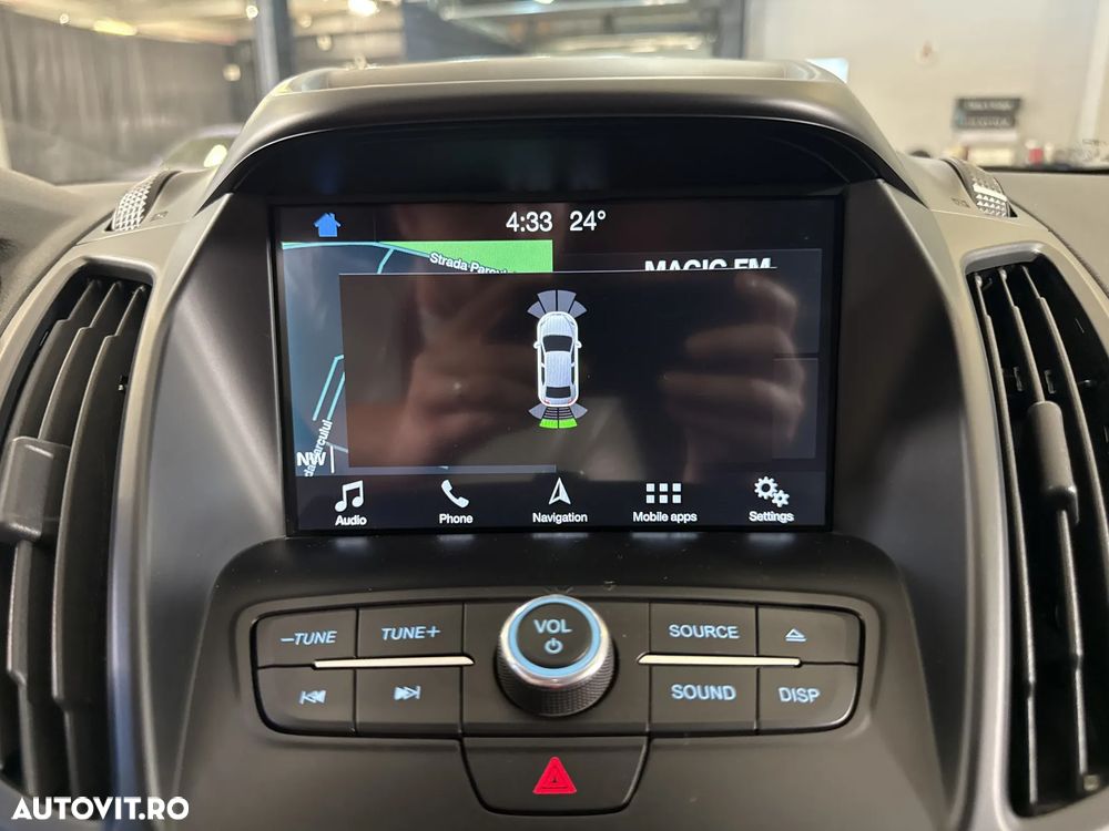 Ford Kuga - 18