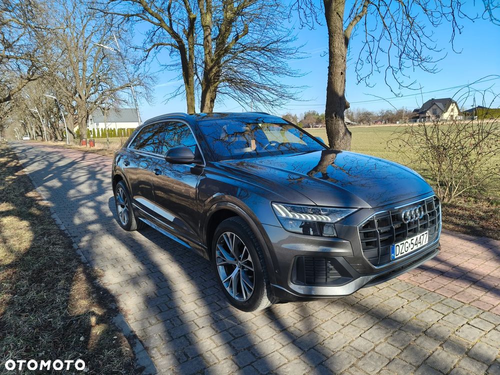 Audi Q8 - 2