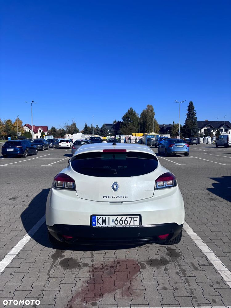Renault Megane 2012 photo 2