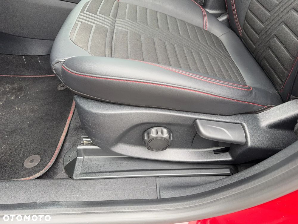 Ford Puma 1.0 EcoBoost mHEV ST-Line X DCT - 14