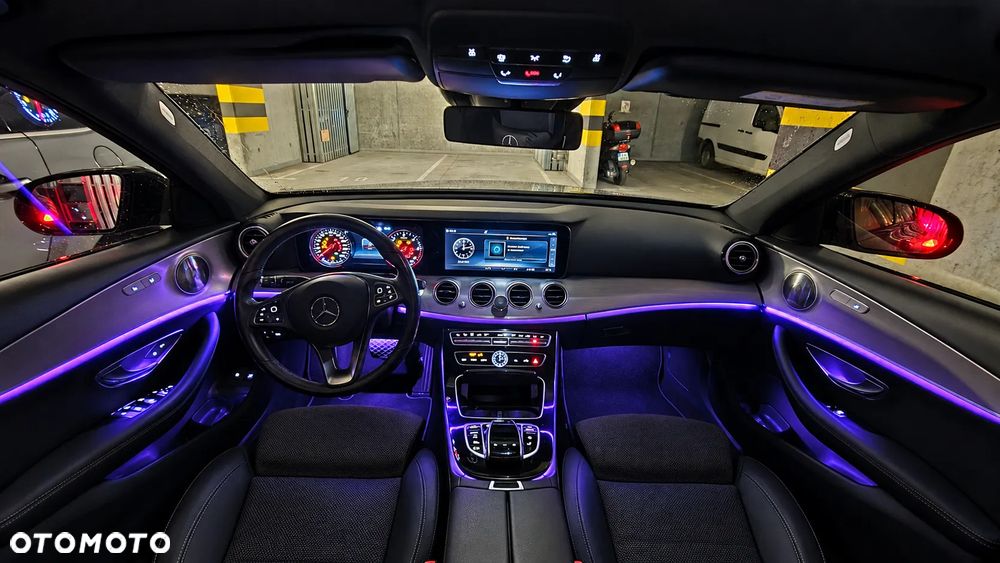 Mercedes-Benz Klasa E 220 d 9G-TRONIC - 9