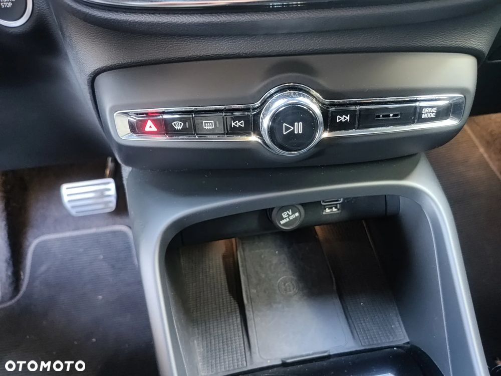 Volvo XC 40 D3 R-Design - 18