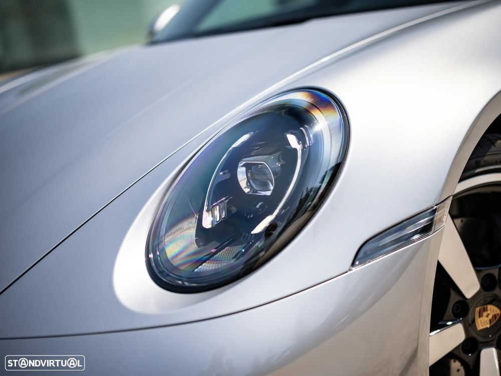 Porsche 911 (992) Carrera - 14
