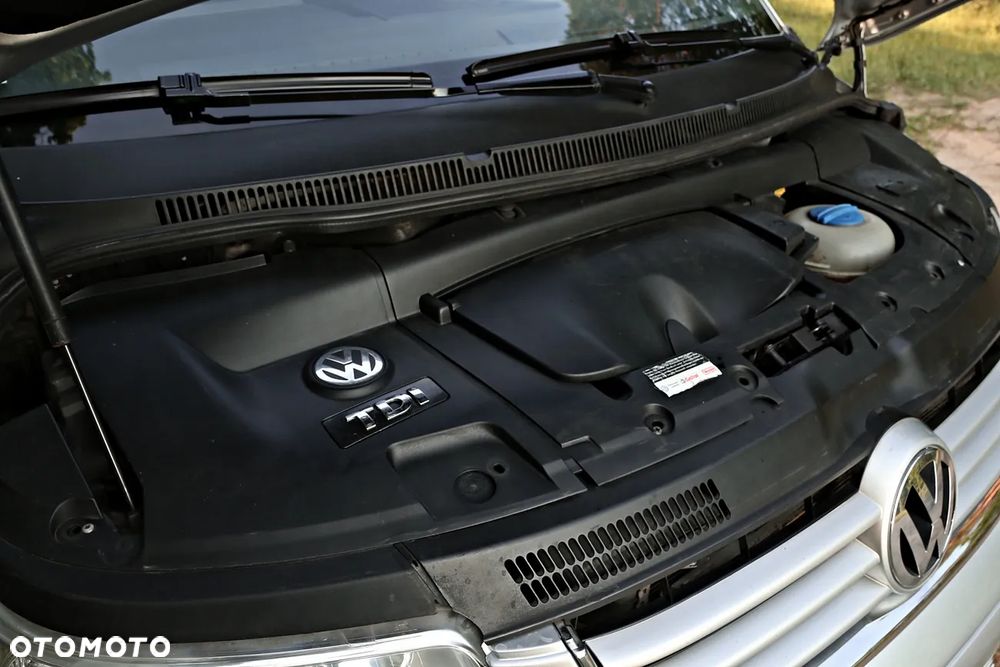 Volkswagen Multivan - 40