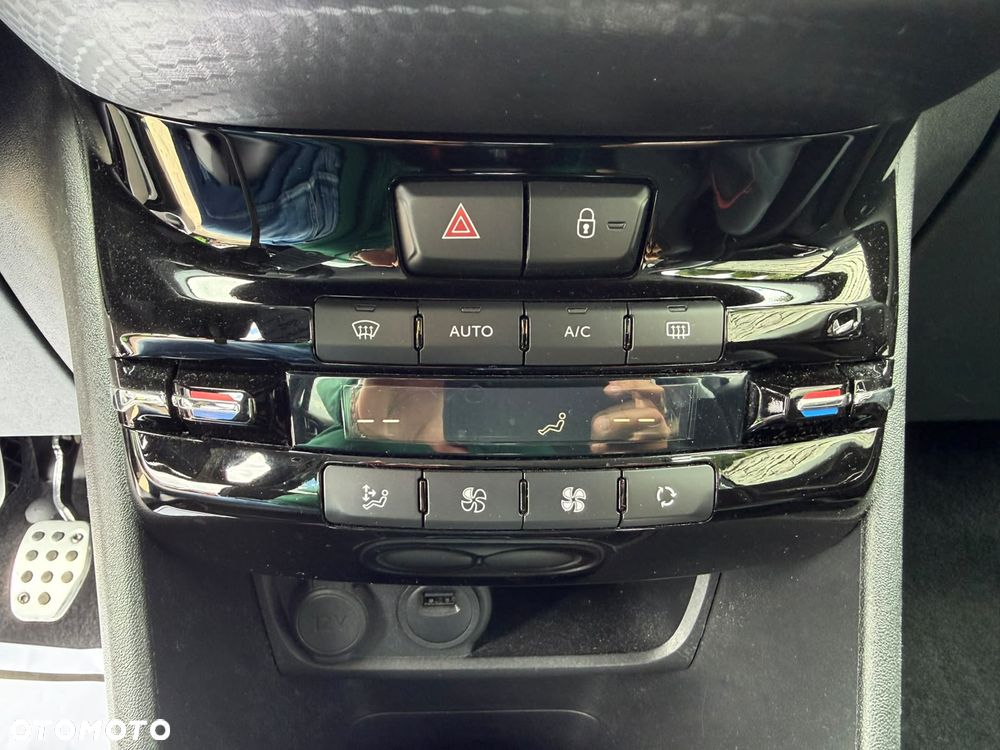 Peugeot 208 PureTech 110 Stop & Start Allure - 8