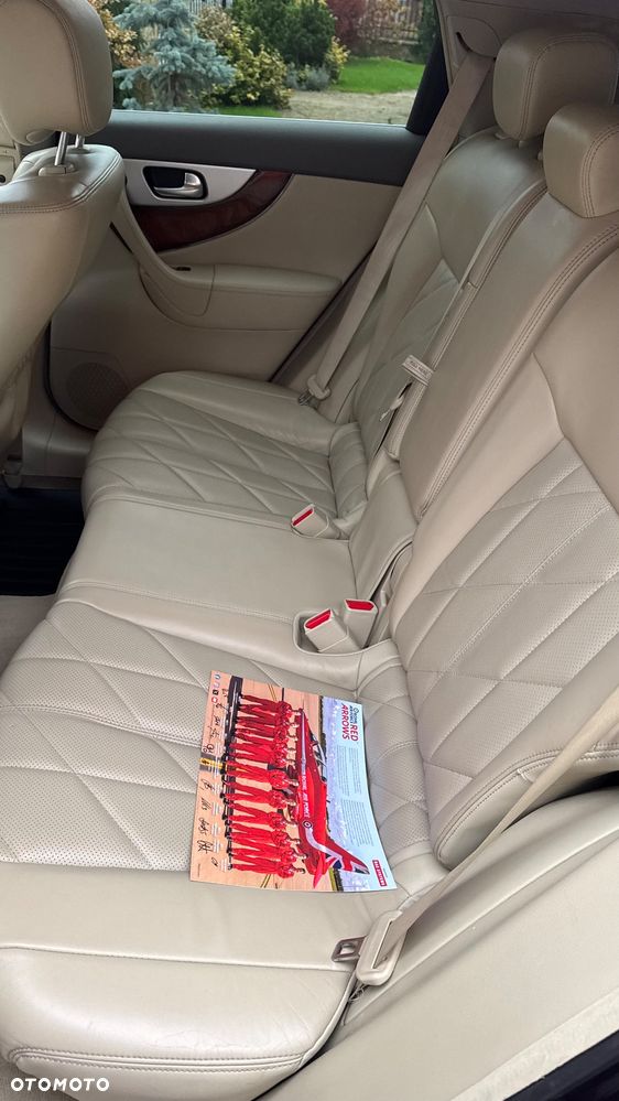 Infiniti FX FX30d S - 21