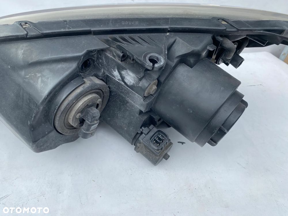 lampa mazda 3 I xenon prawa eu - 4