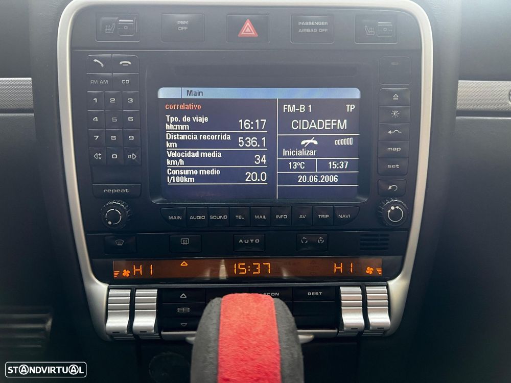 Porsche Cayenne S Tiptronic - 31