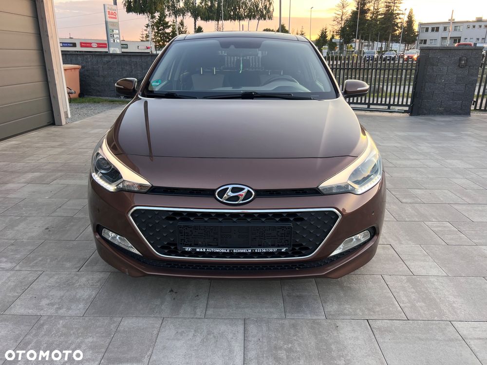 Hyundai i20 1.1 CRDi YES Gold - 35