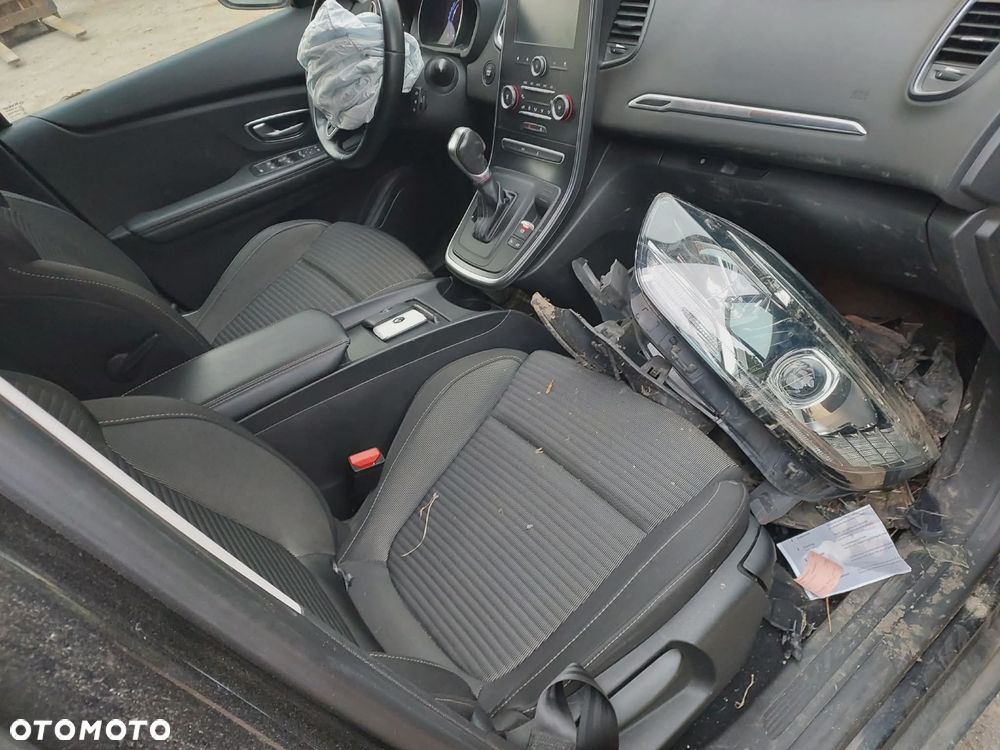 Renault Scenic ENERGY dCi 110 EDC INTENS - 6
