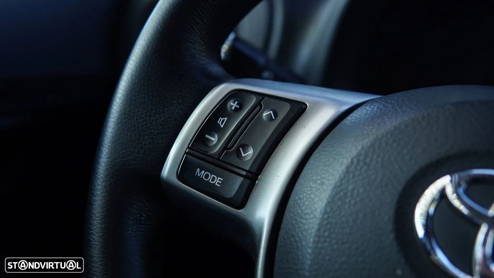 Toyota Yaris 1.0 VVT-i AC - 26