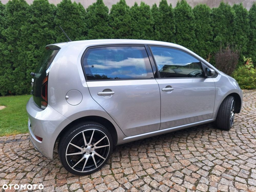 Volkswagen up! (BlueMotion Technology) move - 36