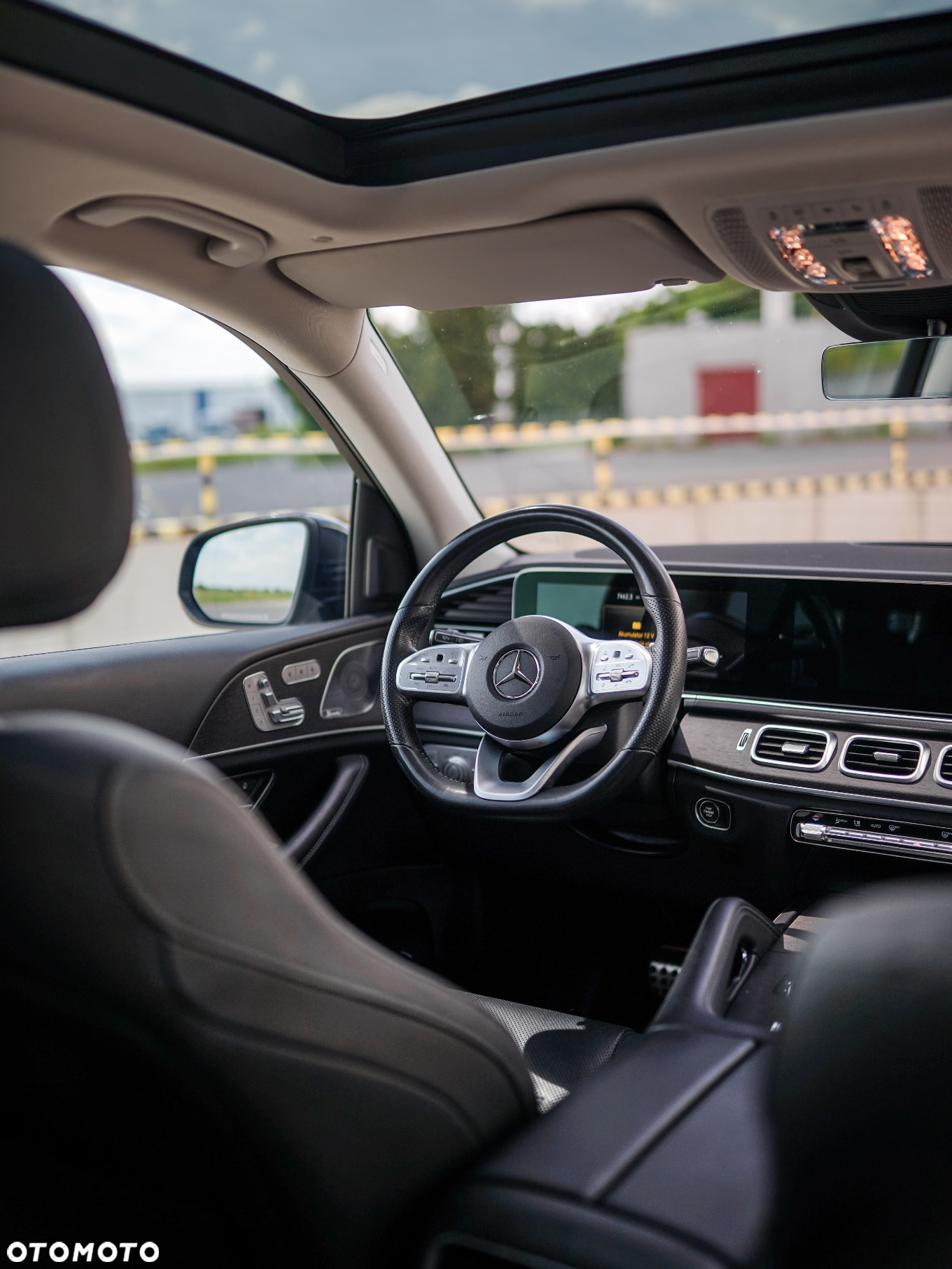 Mercedes-Benz GLE - 13