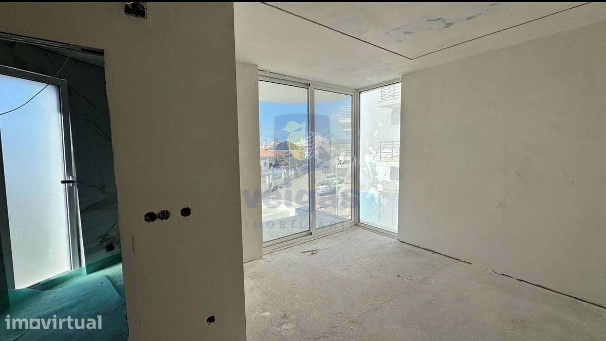 Moradia T3 em Alfeizerão Moderna, perto da praia de São Martinho - Grande imagem: 4/11
