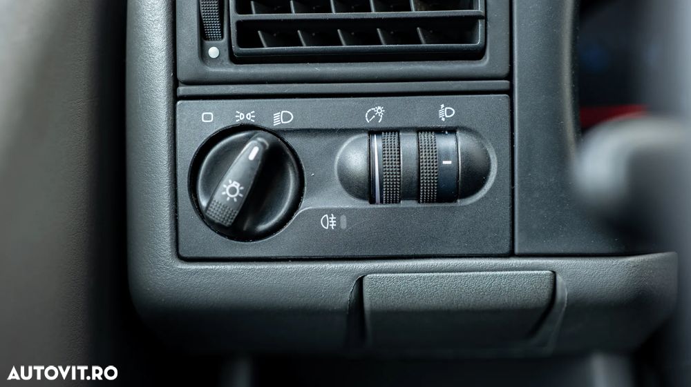 Volkswagen Transporter - 12