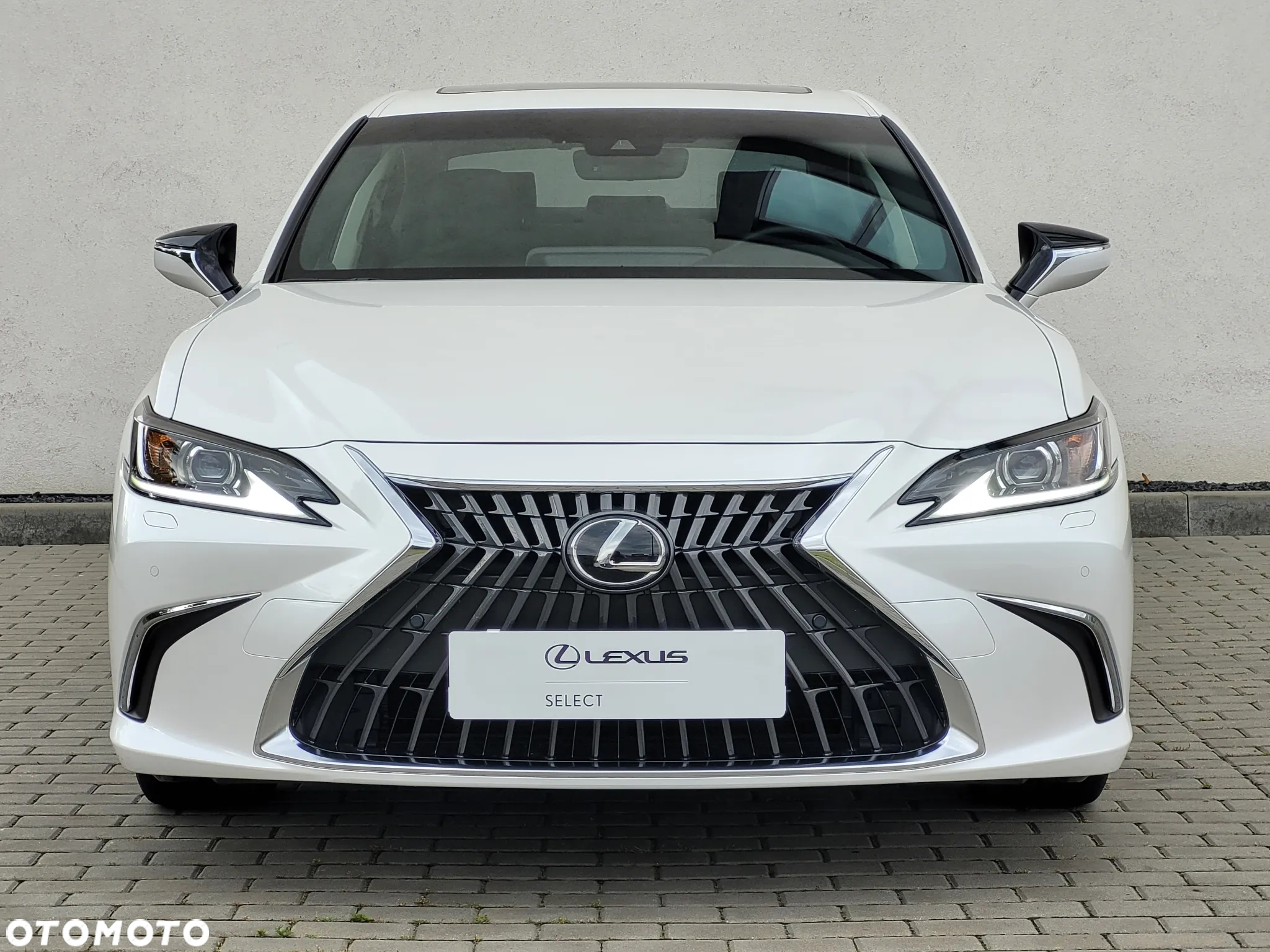 Lexus ES - 7