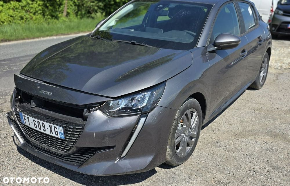 Peugeot 208 - 11