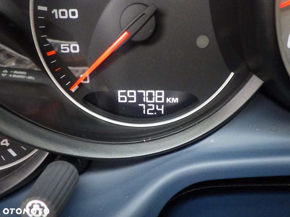 Porsche Panamera GTS PDK - 24