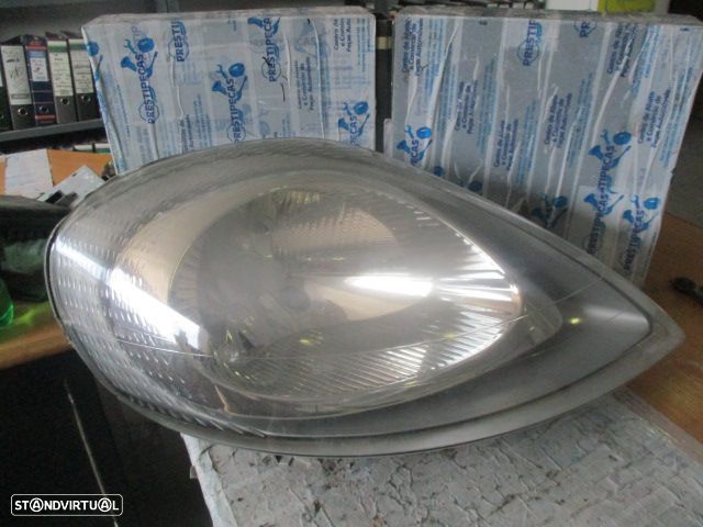 Farol 91165720 OPEL VIVARO 2006 DRT H4 VALEO - 5