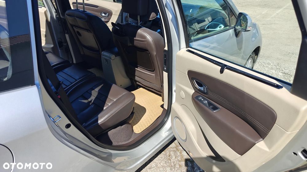 Renault Grand Scenic 2.0 16V 140 CVT Luxe - 17