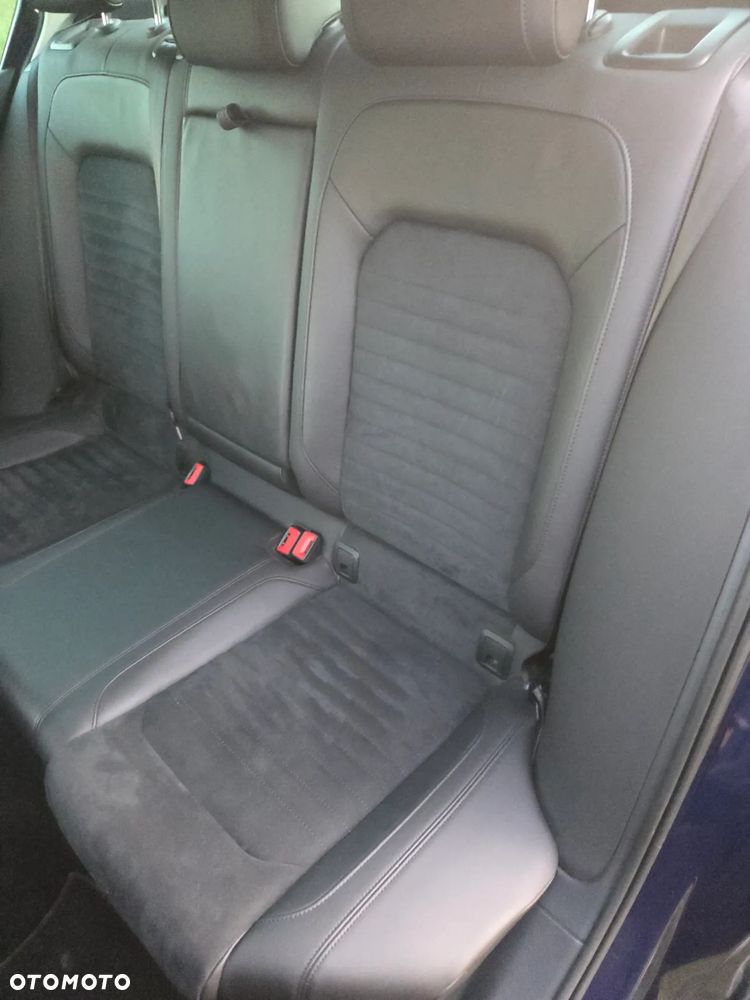 Volkswagen Passat - 20