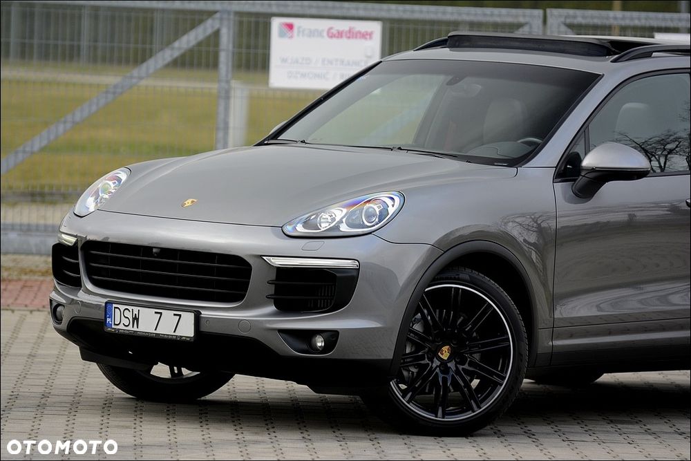 Porsche Cayenne S Platinum Edition - 8