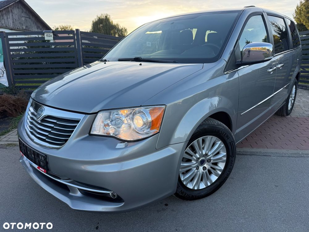 Lancia Voyager