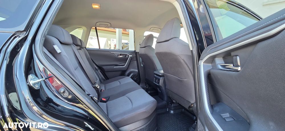 Toyota RAV4 - 14