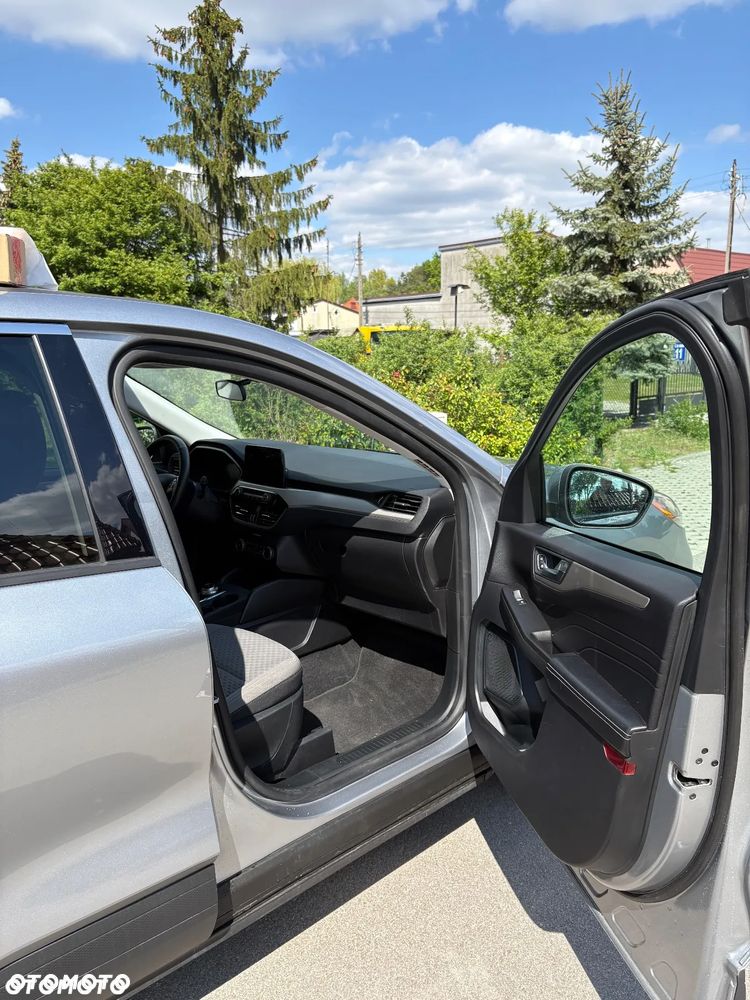 Ford Kuga - 19