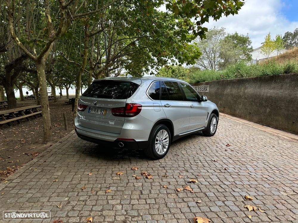 BMW X5 25 d sDrive Comfort 7L - 4