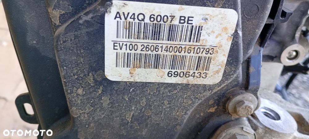 Silnik blok silnika słupek Ford Kuga Mk2 2.0 TDCI AV4Q-6007-BE - 15
