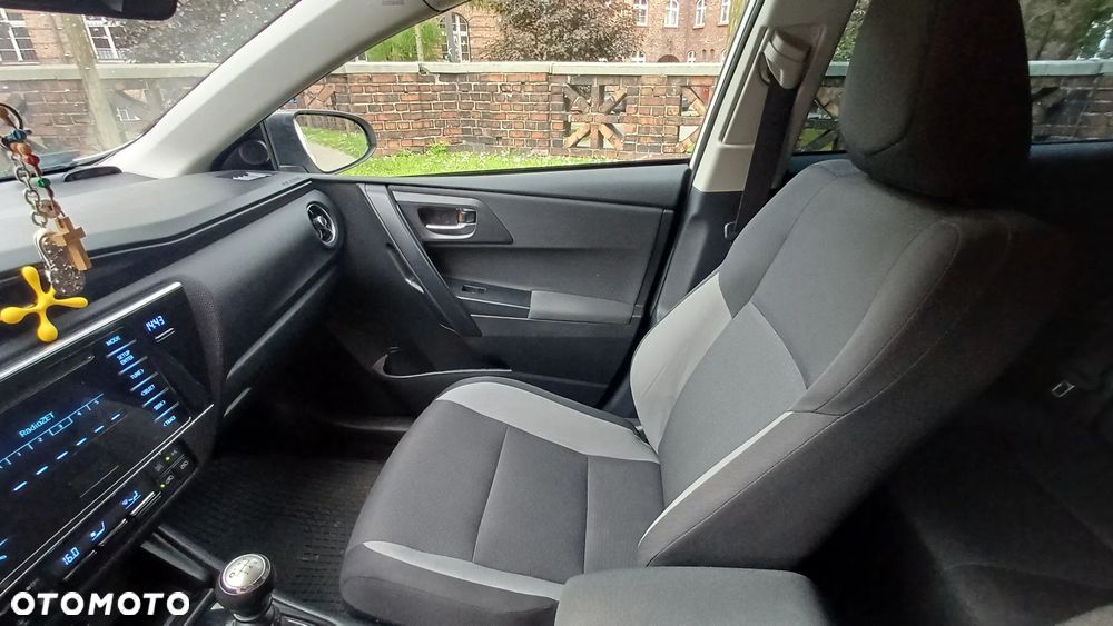 Toyota Auris 1.33 VVT-i Active - 25