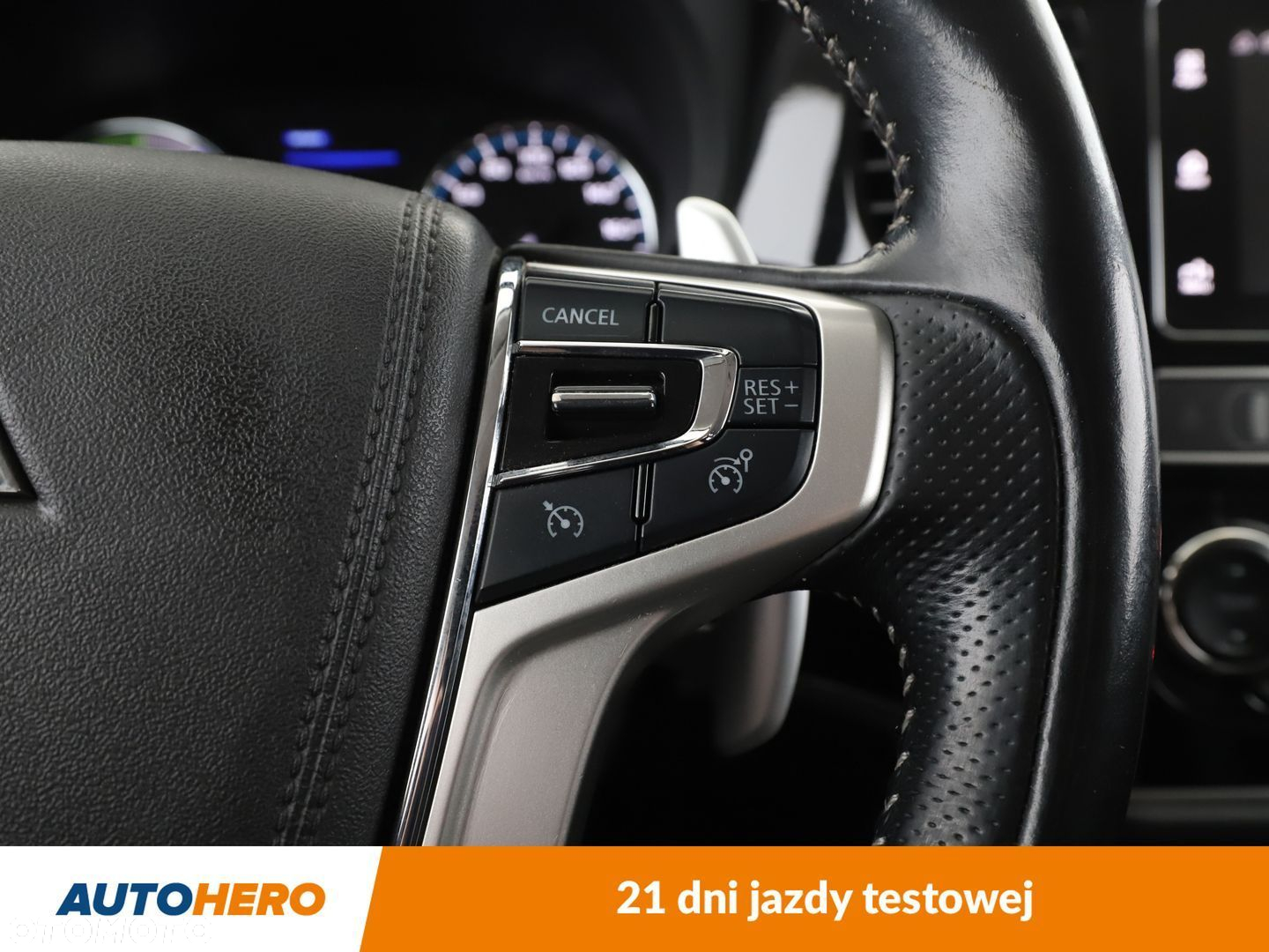 Mitsubishi Outlander - 28