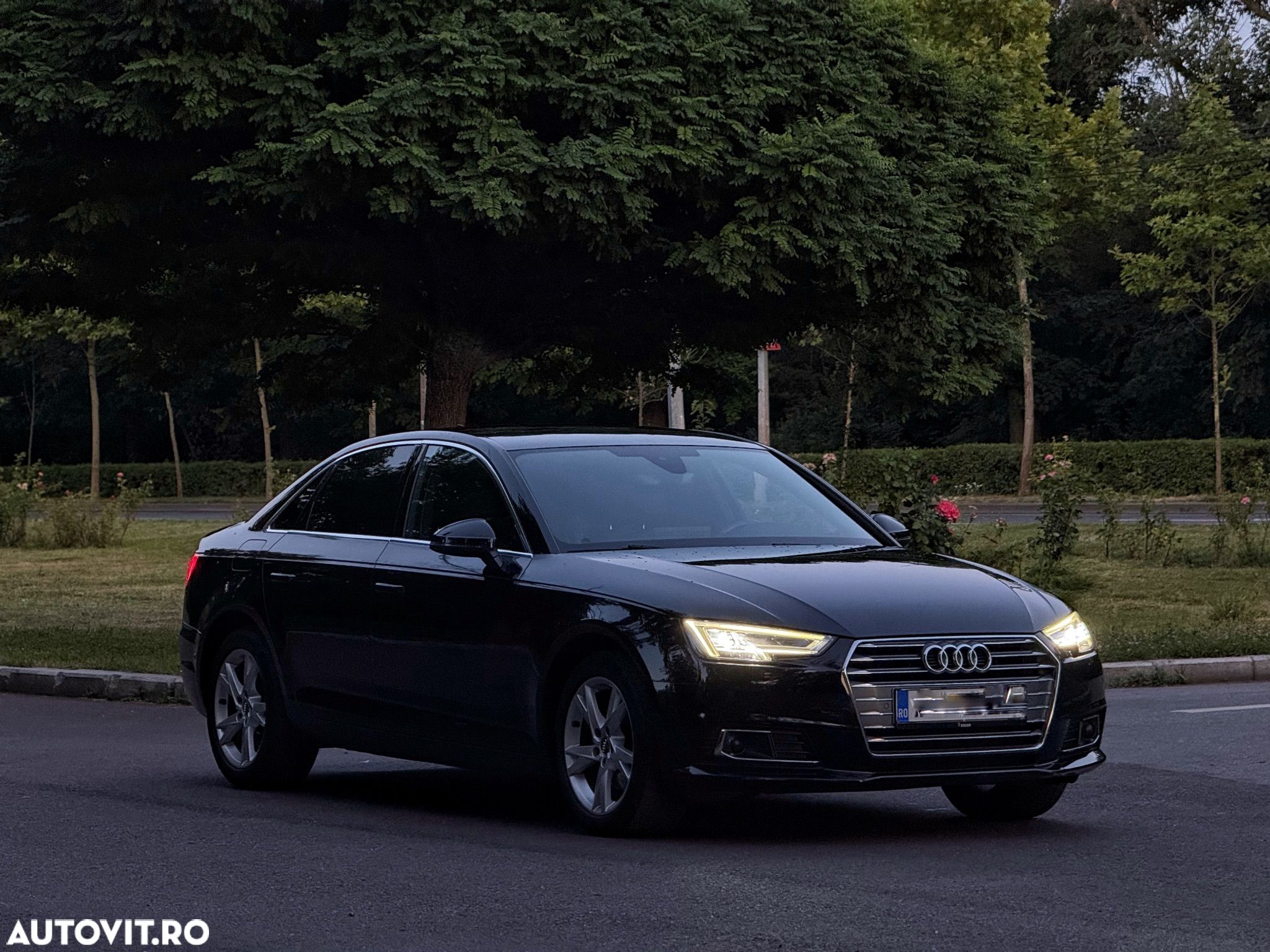 Audi A4 1.4 TFSI S tronic Sport - 1