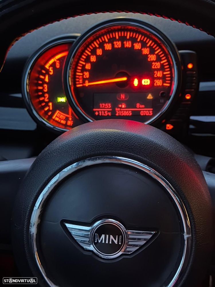 MINI 3 Portas Cooper D - 5