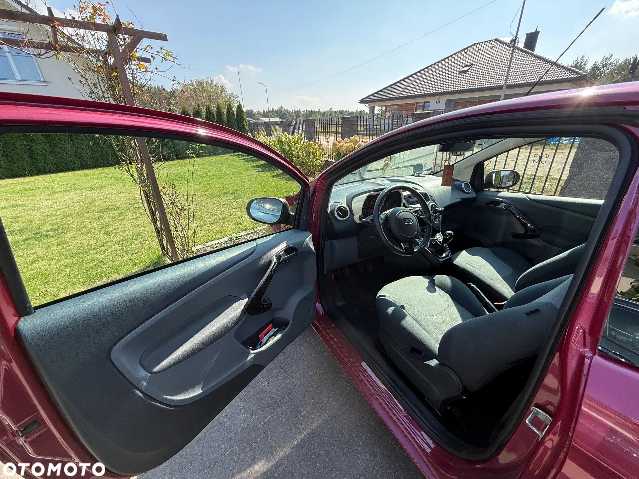 Ford KA 1.2 Titanium+ ASS EU6 - 10