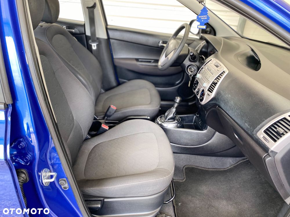 Hyundai i20 1.2 Classic EU5 - 13