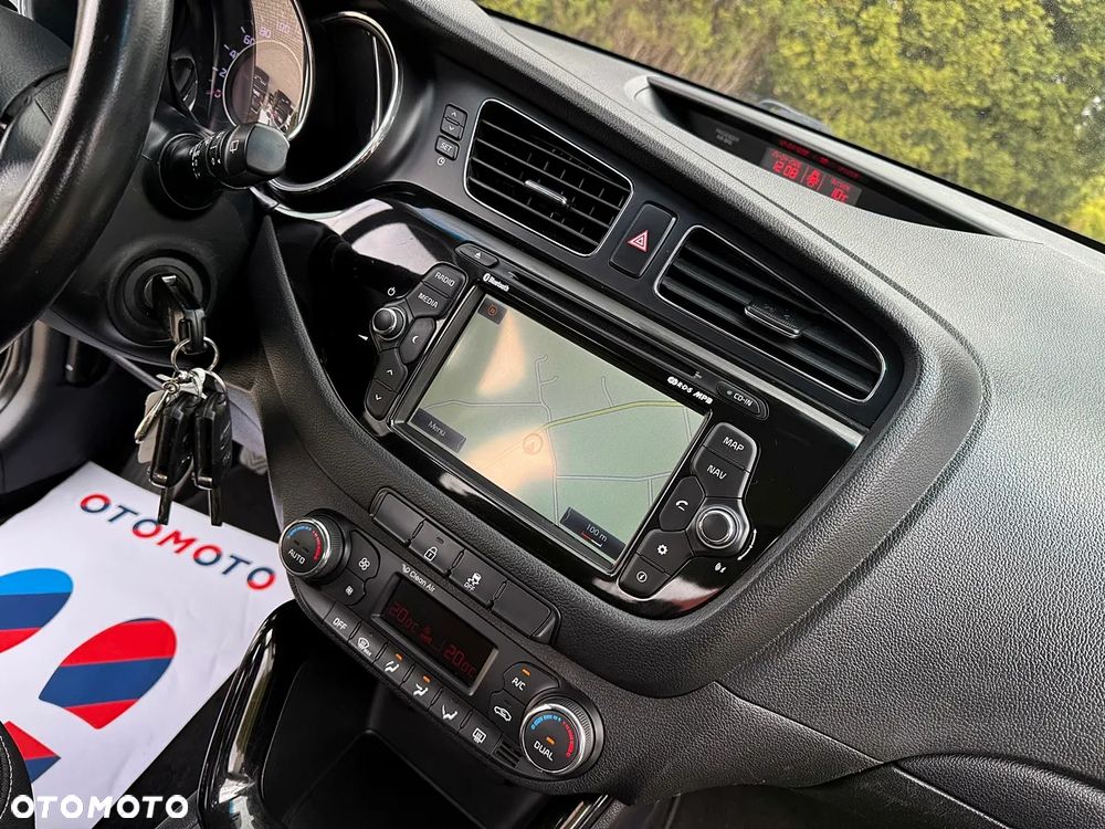 Kia Ceed 1.6 GDI Platinum Edition - 19