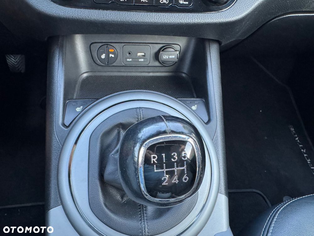 Kia Sportage 1.6 GDI Business Line L 2WD - 29