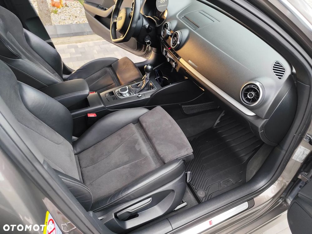 Audi A3 Sportback - 4