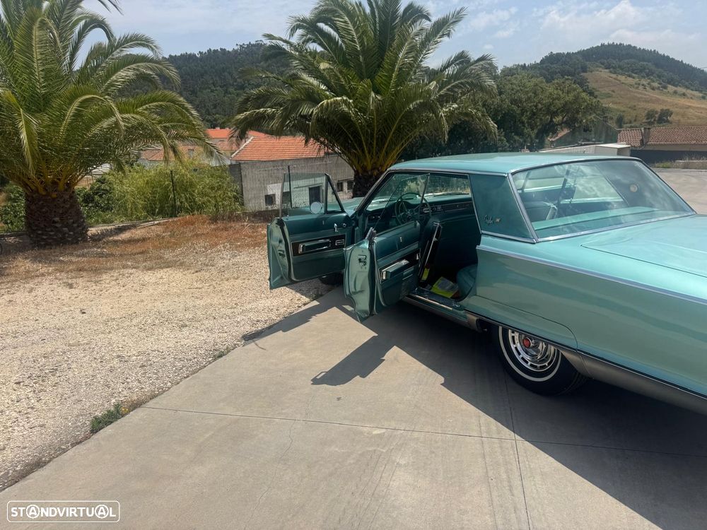 Chrysler New Yorker - 1
