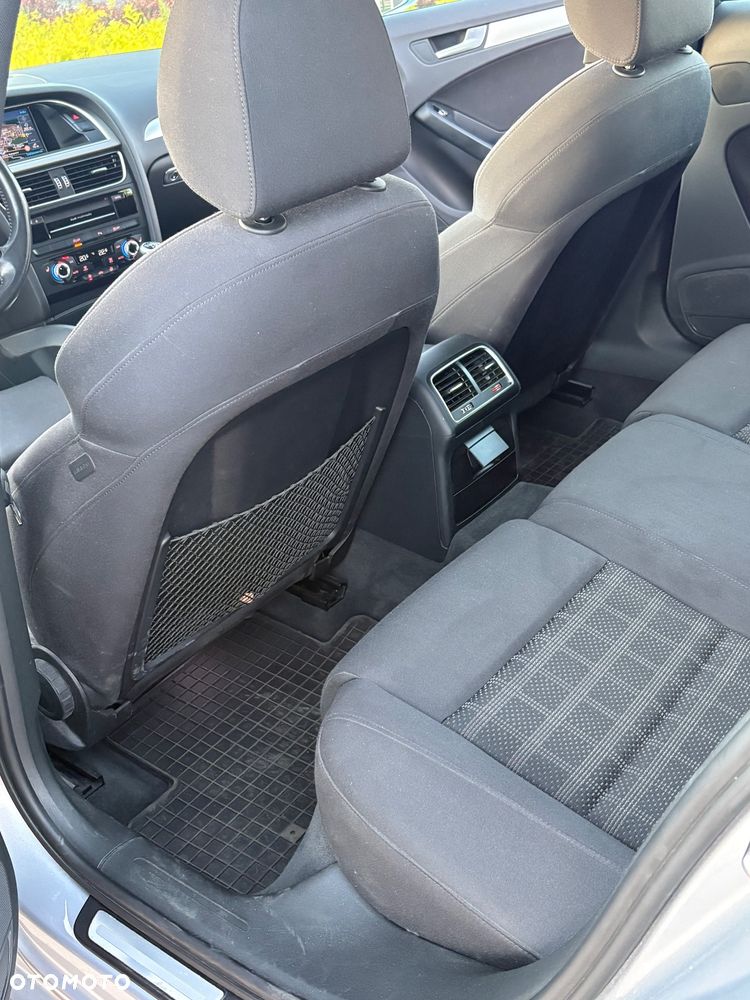 Audi A4 Avant 2.0 TDI Quattro - 10