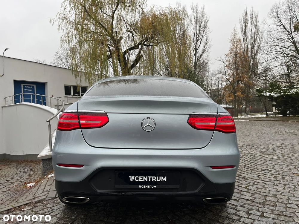 Mercedes-Benz GLC 250 4Matic 9G-TRONIC AMG Line - 15