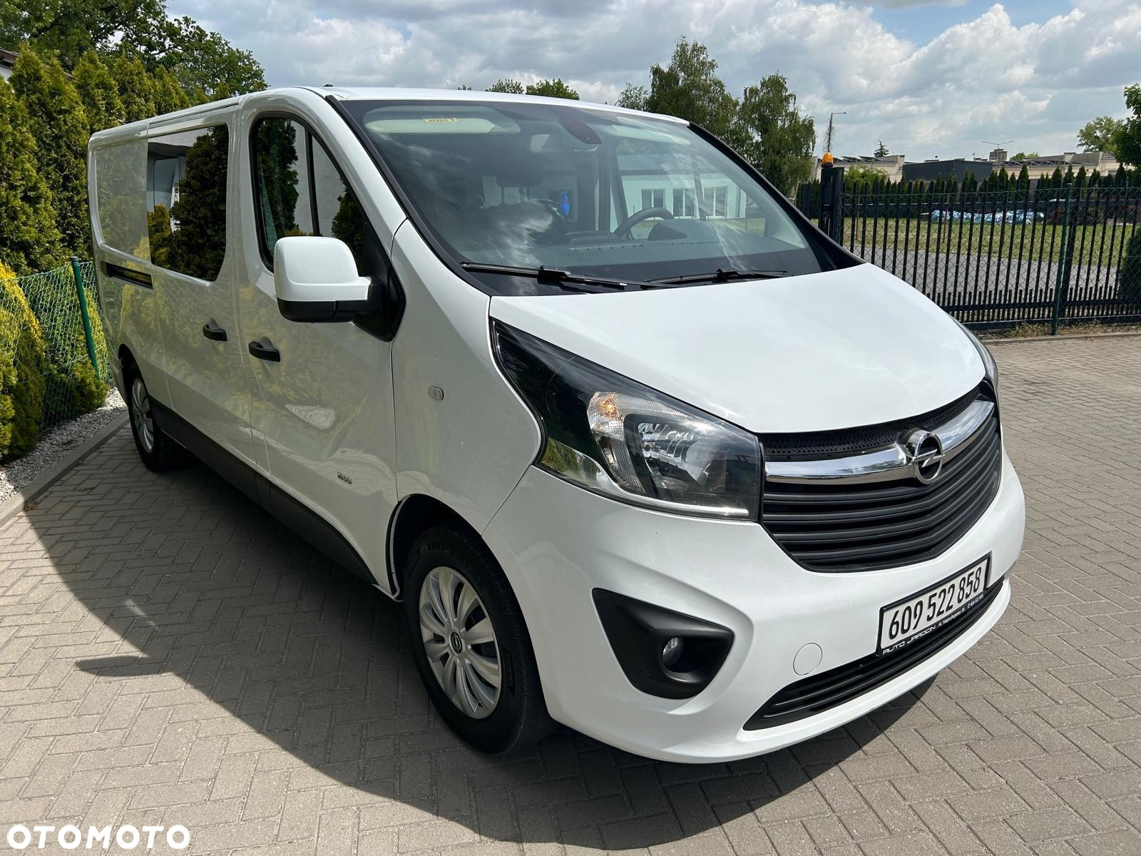 Opel Vivaro L2H1 2,9t Elegance Premium - 7
