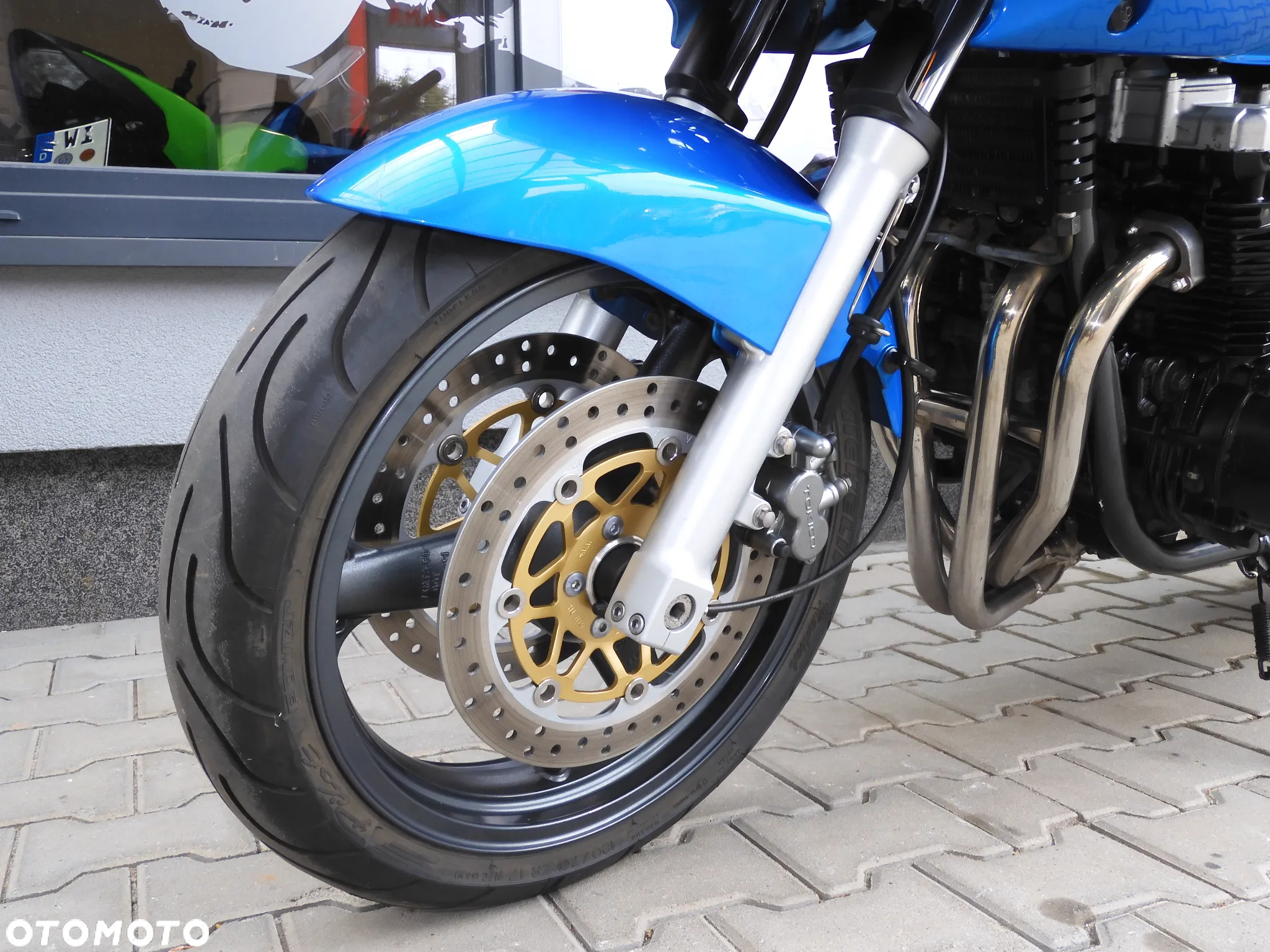 Kawasaki ZR - 22