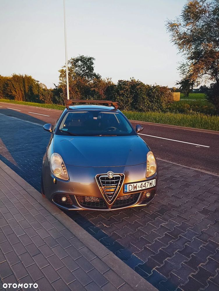 Alfa Romeo Giulietta - 2